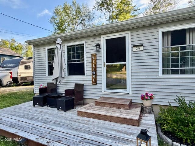 29 Knobhill Road, Averill Park, NY