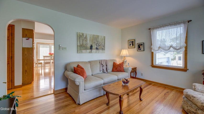 17 Woodrow Road, Amsterdam, NY, photo 5