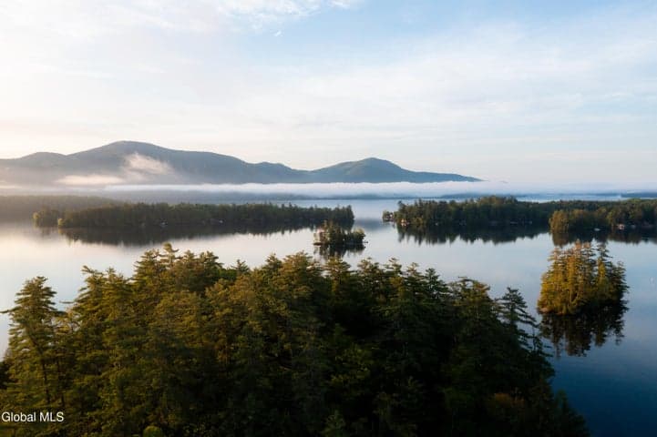 60 Pine Hill Road, Bolton, NY