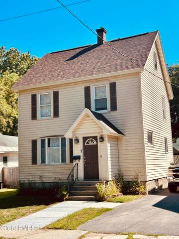 7 Saratoga Boulevard, Gloversville, NY