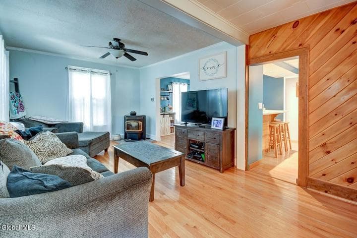7 Saratoga Boulevard, Gloversville, NY, photo 3
