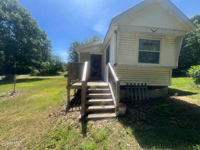 311 Vandenburgh Point Road, Gloversville, NY, photo 5