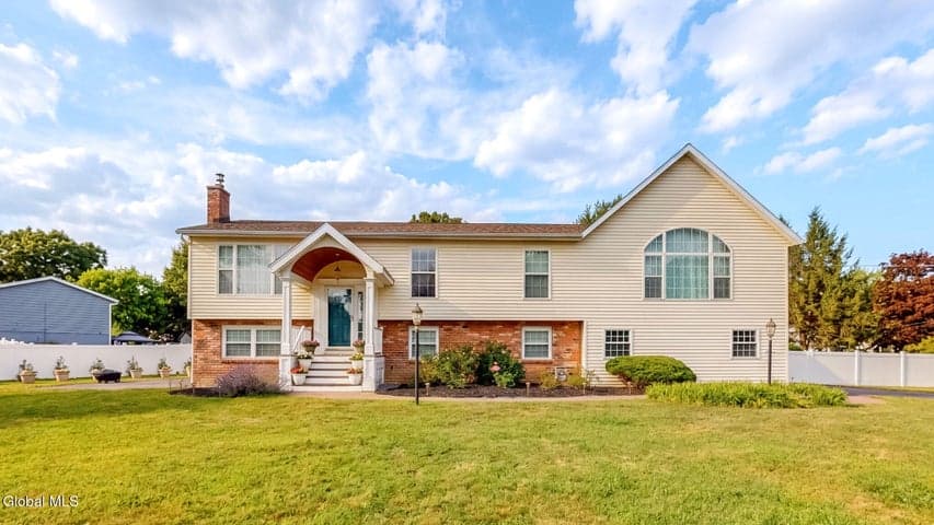 16 Boyack Road, Clifton Park, NY, photo 3