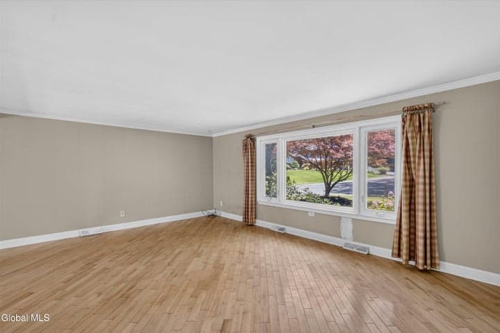 901 Londonderry Court, Schenectady, NY, photo 5