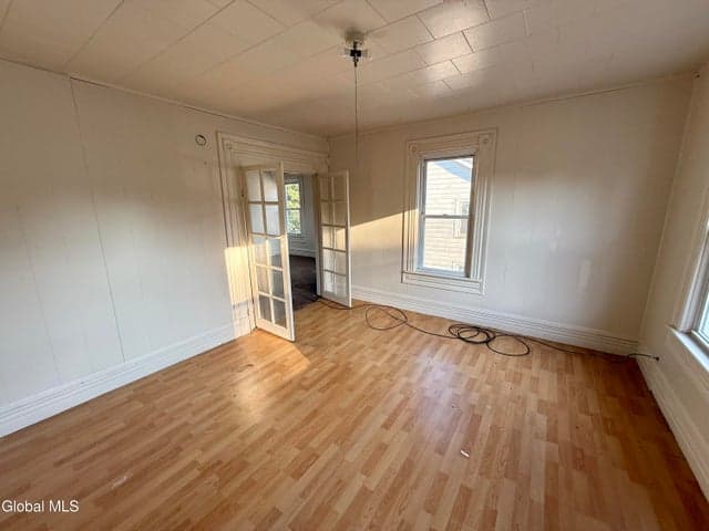8 Lexington Avenue, Gloversville, NY, photo 4