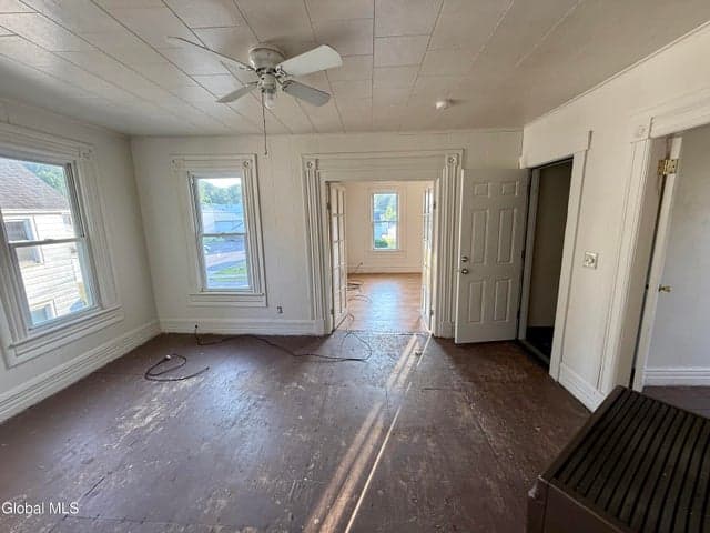 8 Lexington Avenue, Gloversville, NY, photo 5
