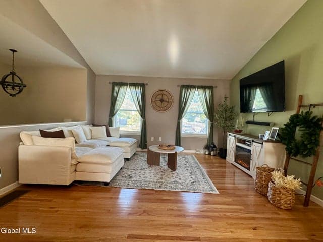 2 Phillips Avenue, Queensbury, NY, photo 3