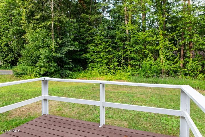 5 Queensway, Queensbury, NY, photo 5