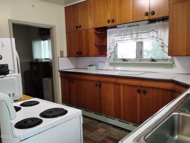 10 Jackson Street, Hoosick Falls, NY, photo 5