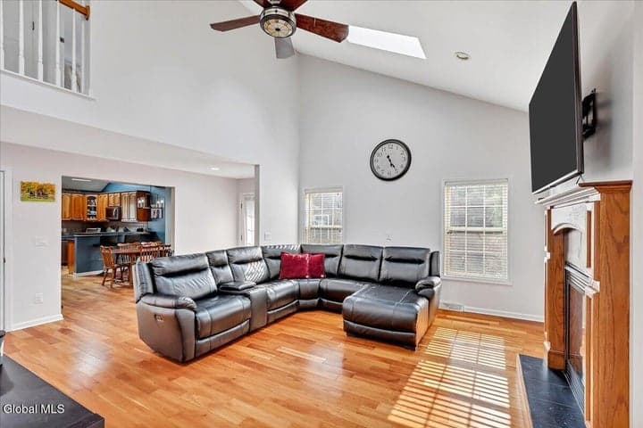 6 Tracey Court, Troy, NY, photo 5