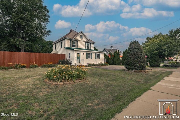 198 Church Avenue, Ballston Spa, NY, photo 2