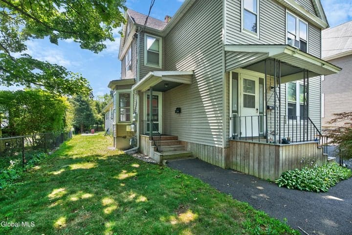 400 Delaware Avenue, Delmar, NY, photo 2