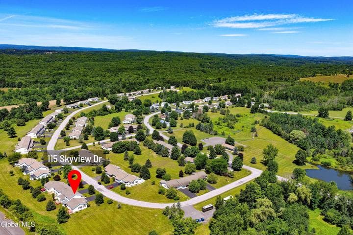 115 Skyview Drive, Greenville, NY, photo 3