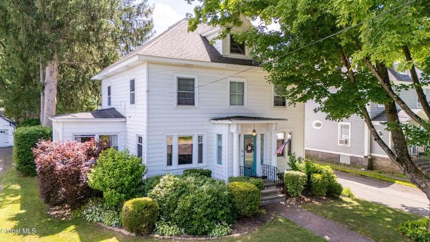 82 Oakland Avenue, Gloversville, NY