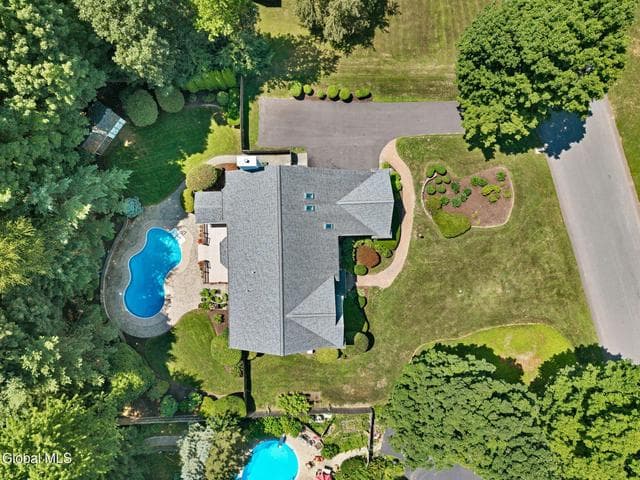 73 Robinwood Drive, Clifton Park, NY, photo 4