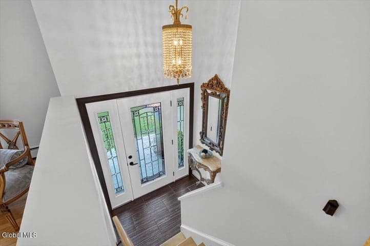 1 Cortes Court, Clifton Park, NY, photo 4