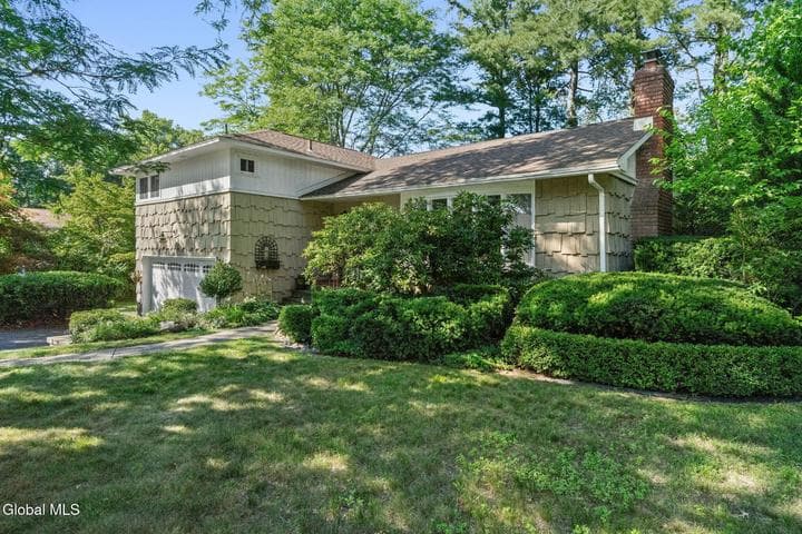 401 Greenway, Albany, NY, photo 4