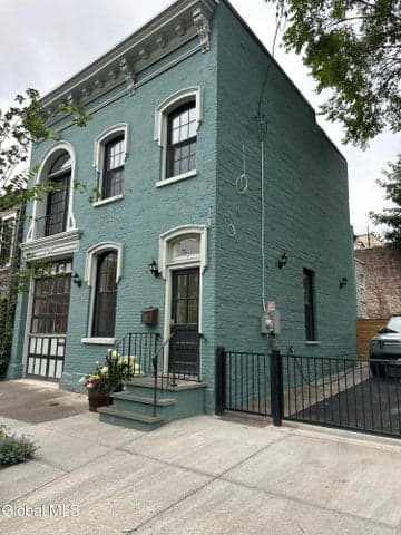 2 Spring Street, Albany, NY, photo 3