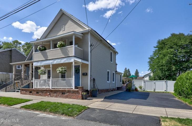 31 Ash Street, Saratoga Springs, NY