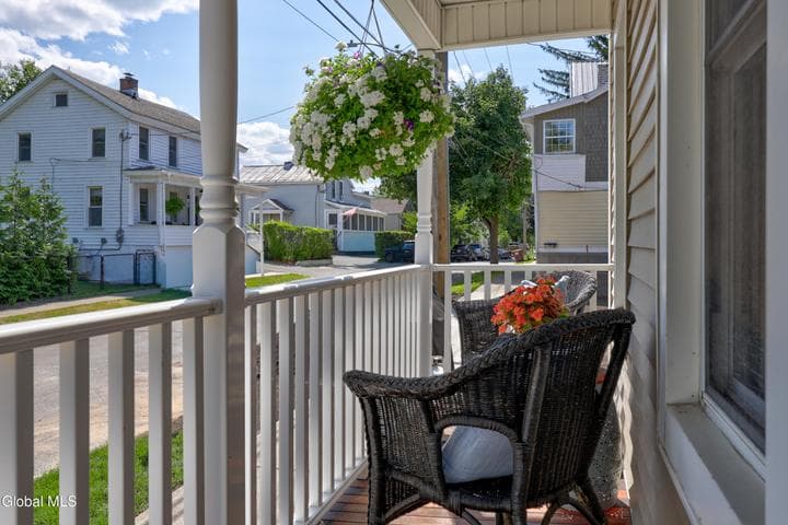 31 Ash Street, Saratoga Springs, NY, photo 3