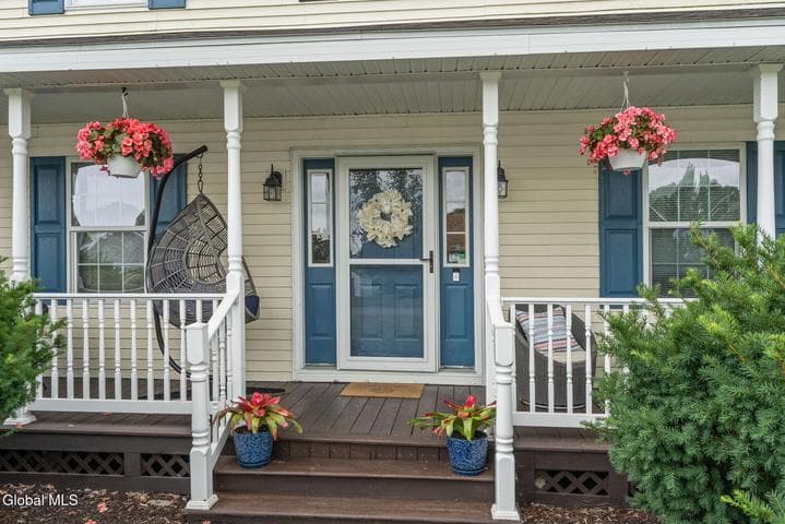 117 E Windswept Drive, Amsterdam, NY, photo 2
