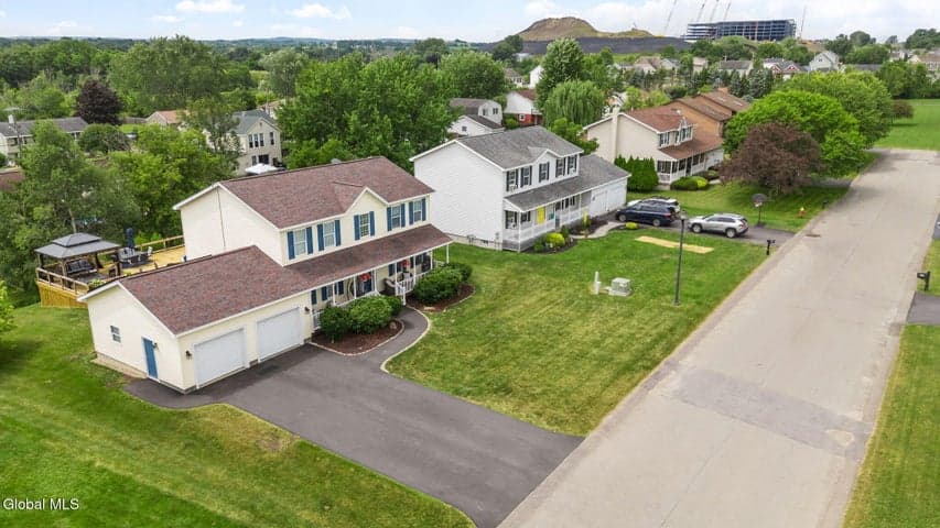 117 E Windswept Drive, Amsterdam, NY