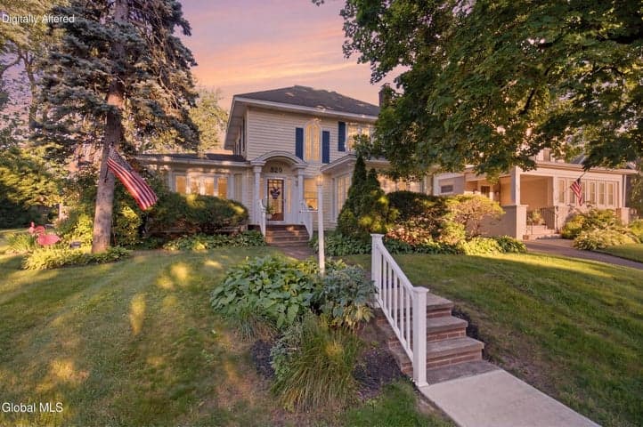 820 Central Parkway, Schenectady, NY