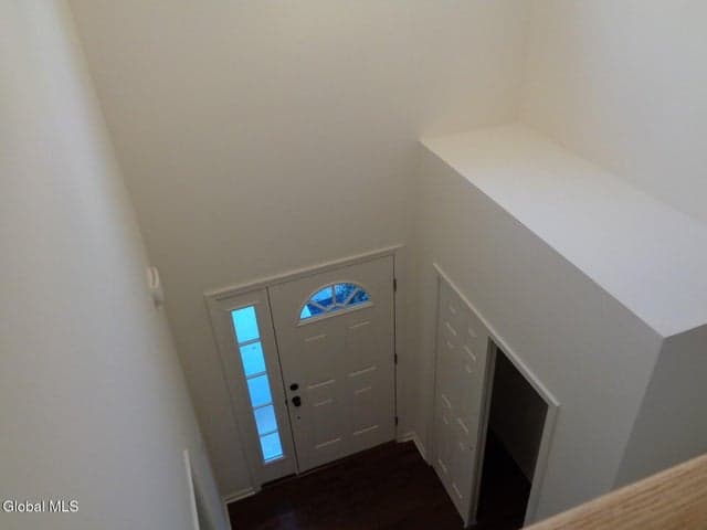 28 Sally Street, Halfmoon, NY, photo 5