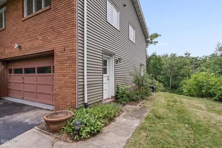 66 S Van Leuvan Drive, Rensselaer, NY, photo 4