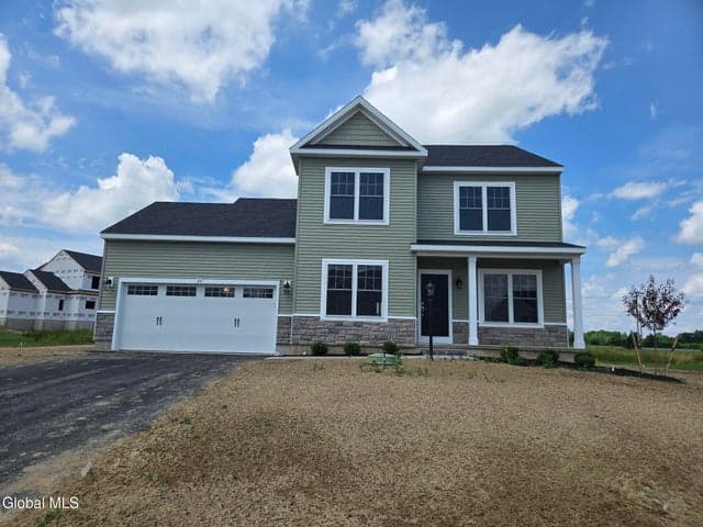 26 Sally Street, Halfmoon, NY