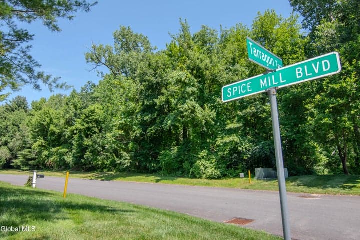 Lot 27.3 Spice Mill Blvd, Halfmoon, NY, photo 2