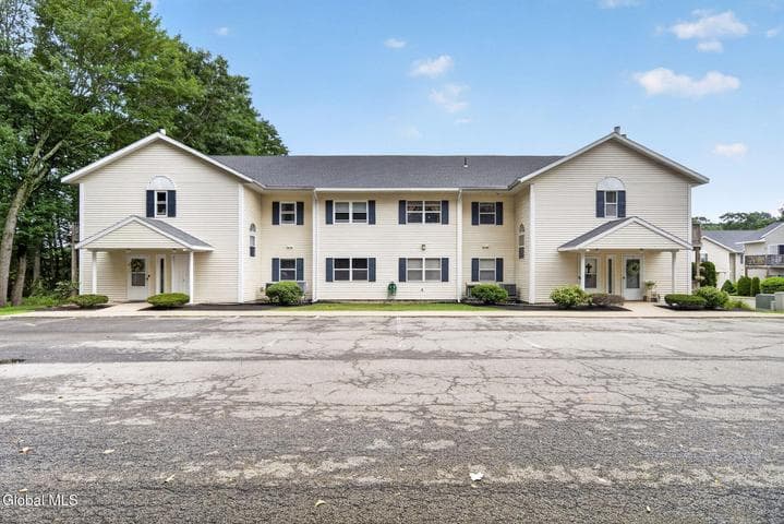 103 Greenwich Drive, Albany, NY, photo 1