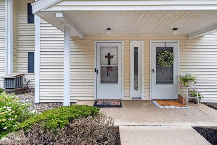 103 Greenwich Drive, Albany, NY, photo 4