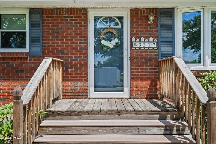 3317 Maryvale Drive, Schenectady, NY, photo 3