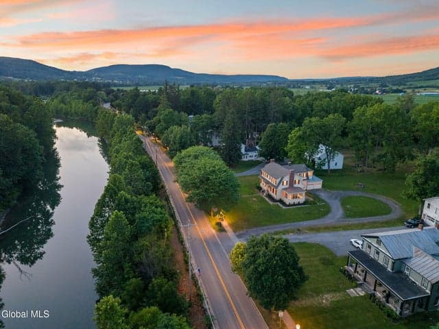 148 River Street, Middleburgh, NY, photo 4