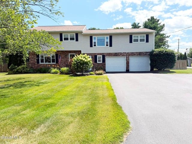 3008-3010 Sunset Lane, Guilderland, NY, photo 2