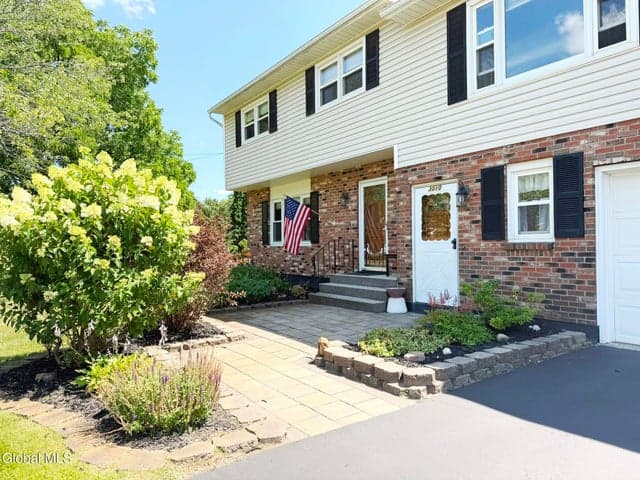 3008-3010 Sunset Lane, Guilderland, NY, photo 5