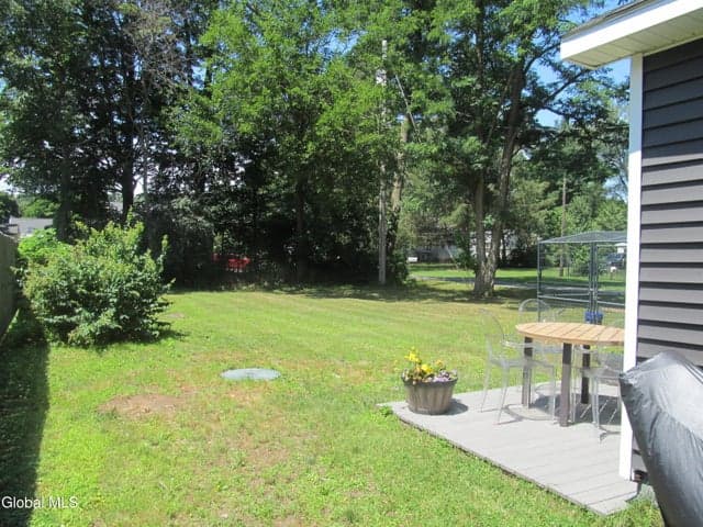 18 Valleyview Avenue, Schenectady, NY, photo 3