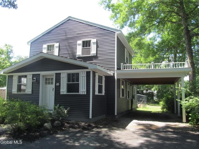 18 Valleyview Avenue, Schenectady, NY