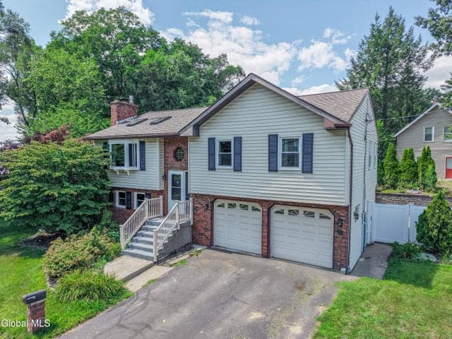35 Hillcrest Avenue, Schenectady, NY, photo 2