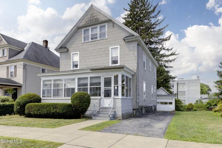 25 Maple Avenue, Gloversville, NY, photo 2