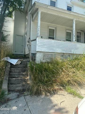 6 Henry Street, Amsterdam, NY, photo 2