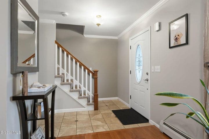 29 Meadowbrook Road, Watervliet, NY, photo 4