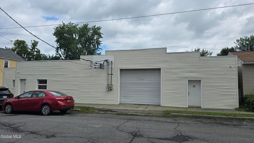 75 Jackson Avenue, Cohoes, NY