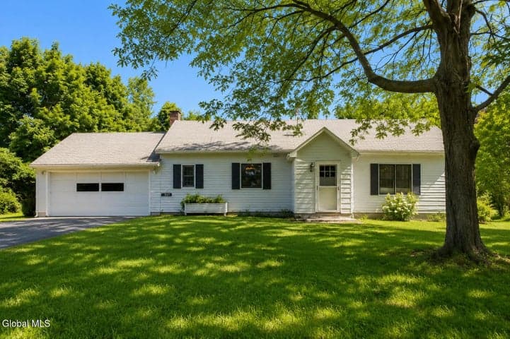 454-456 Vliet Street, Colonie, NY, photo 5