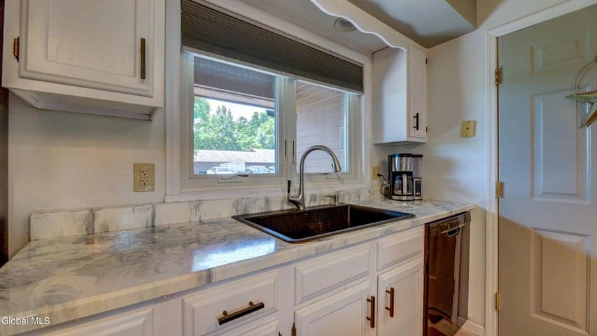 161 Country Club Lane, Fort Johnson, NY, photo 3