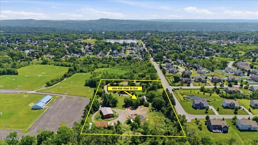 456 Vliet Street, Colonie, NY, photo 4