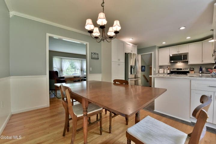 6 Gretel Terrace, Clifton Park, NY, photo 4