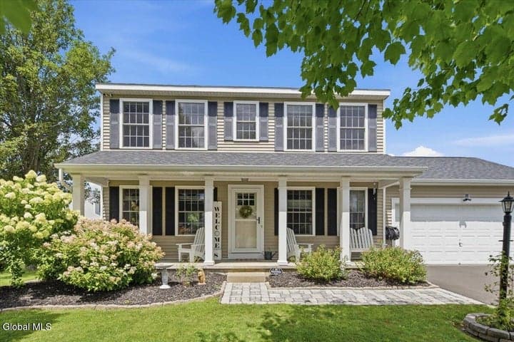 22 Holly Mill Road, Bethlehem, NY