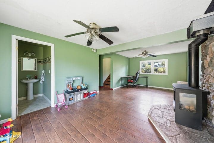5 Suncrest Drive, Waterford, NY, photo 4